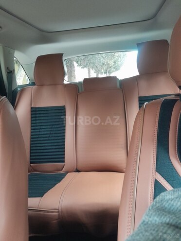 Kia Sorento-9