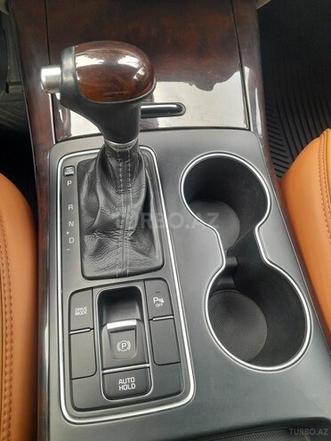 Kia Sorento-10