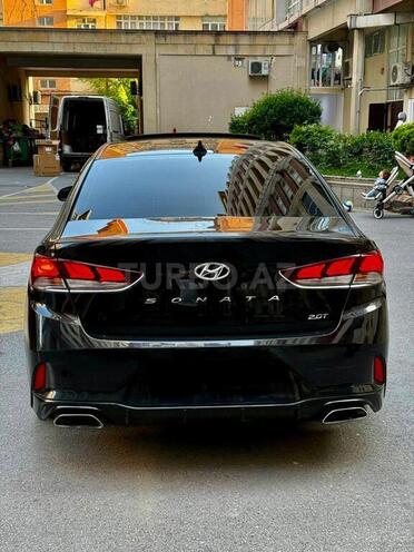 Hyundai Sonata-4