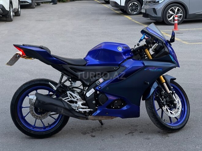 Yamaha R15 V4-6
