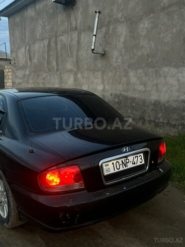 Hyundai Sonata-5