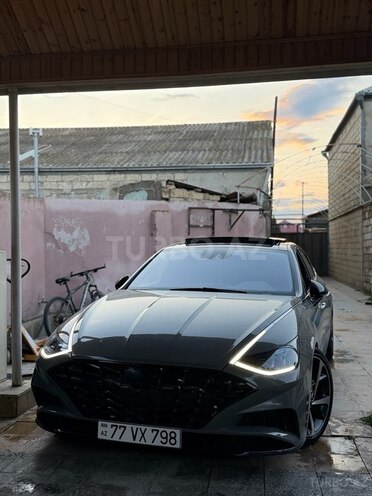 Hyundai Sonata-1