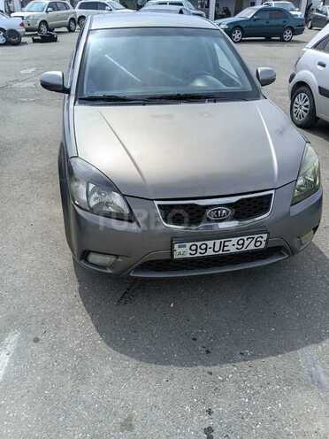 Kia Rio-1