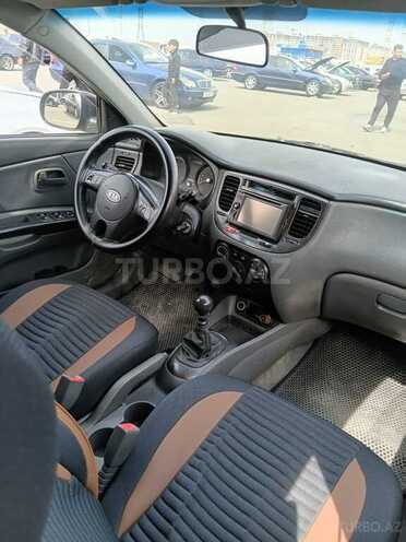 Kia Rio-6