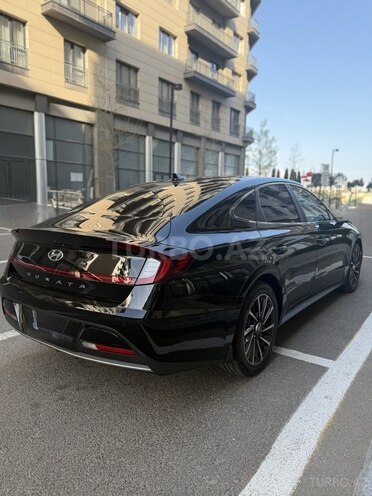Hyundai Sonata-5