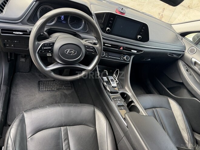Hyundai Sonata-10