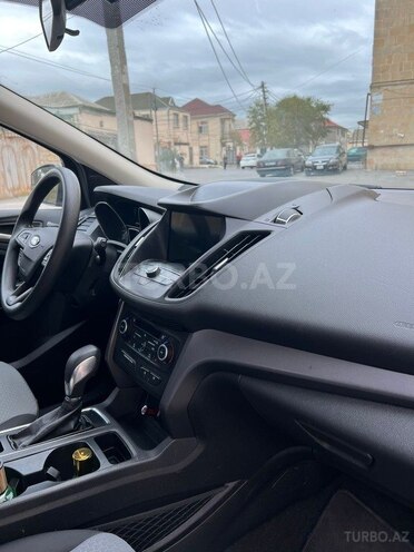 Ford Escape-8