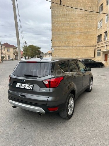 Ford Escape-6