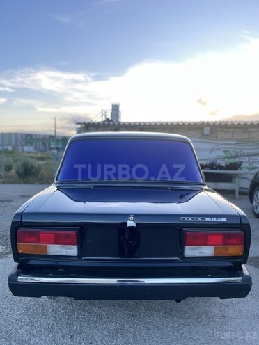 LADA (VAZ) 2107-2