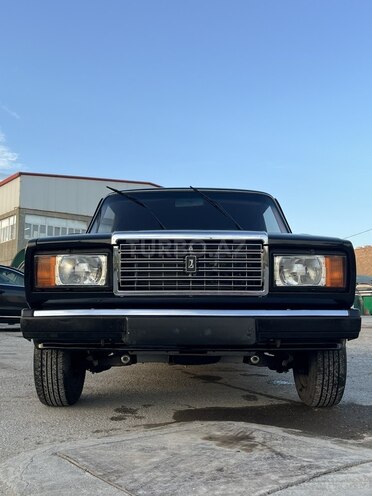 LADA (VAZ) 2107-1