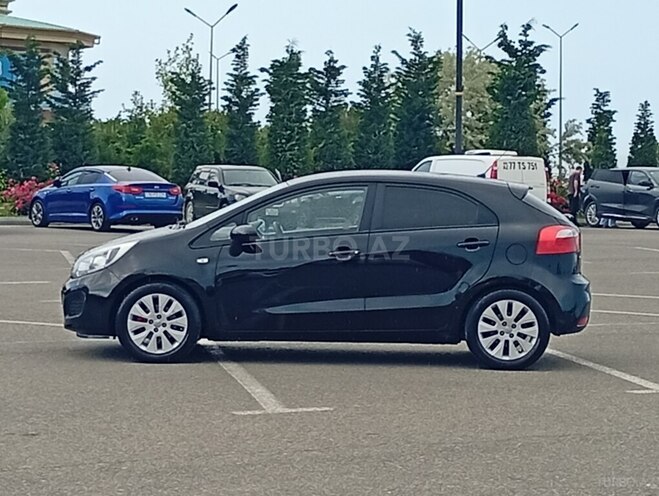 Kia Rio-4