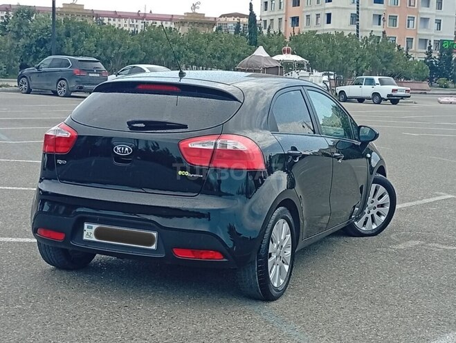 Kia Rio-2