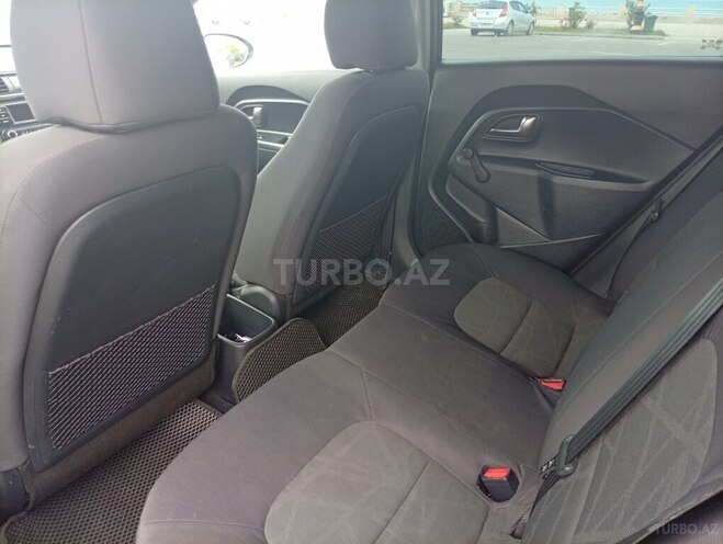 Kia Rio-7