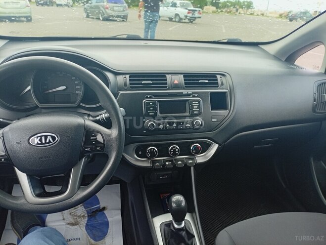 Kia Rio-6