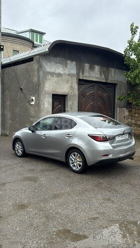 Toyota Yaris iA-7