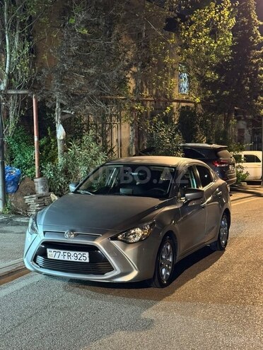 Toyota Yaris iA-11