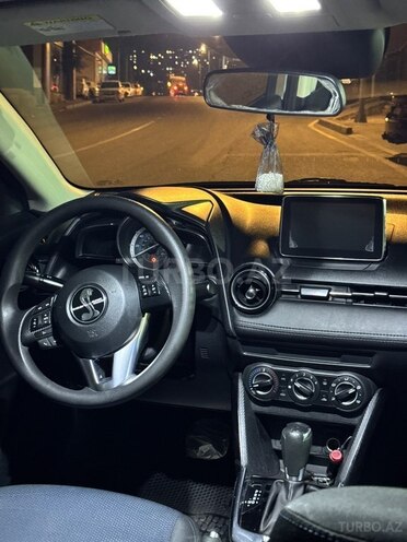 Toyota Yaris iA-14