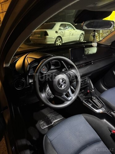 Toyota Yaris iA-15