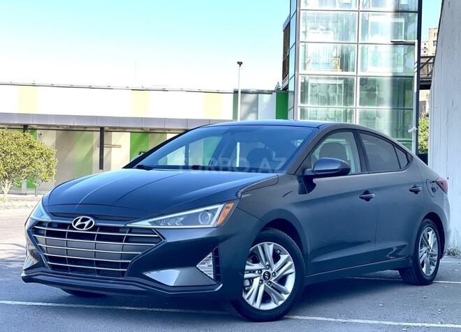 Hyundai Elantra-1