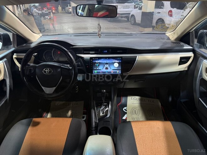 Toyota Corolla-13