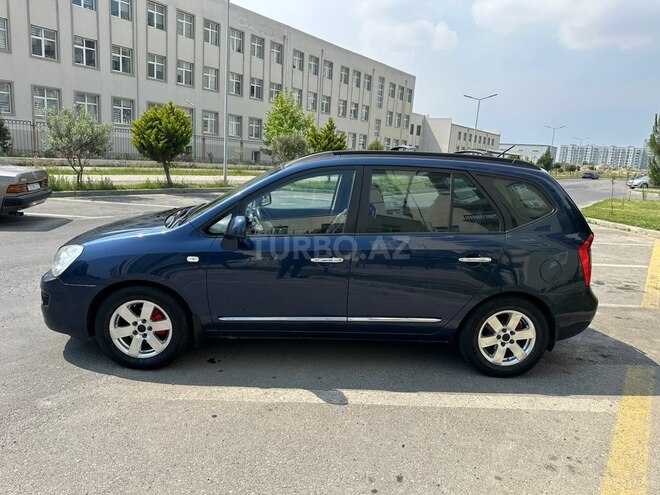 Kia Carens-2