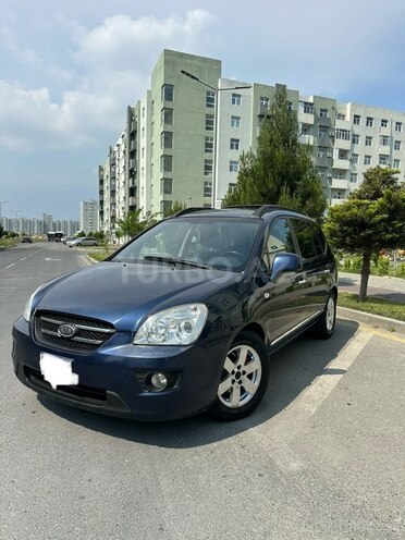 Kia Carens-1