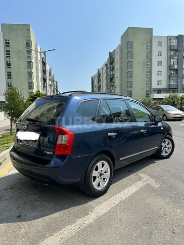 Kia Carens-3