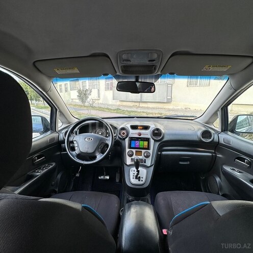 Kia Carens-10