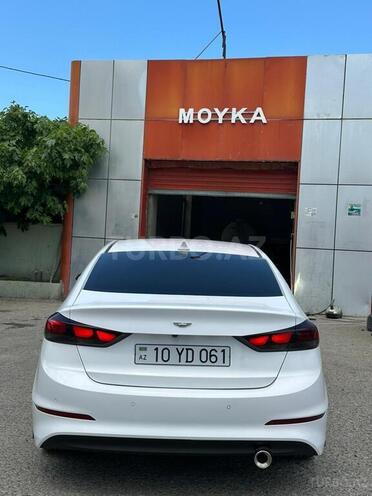 Hyundai Avante-2