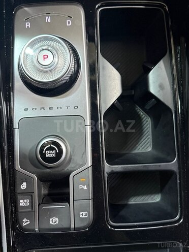 Kia Sorento-23