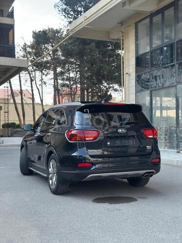 Kia Sorento-5