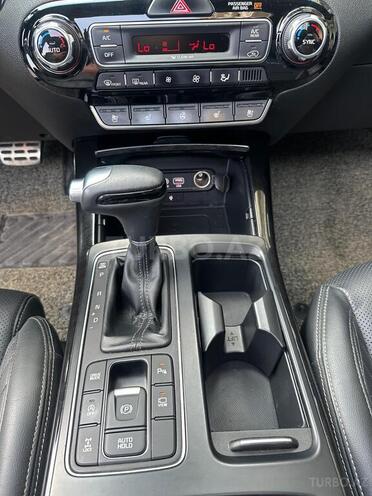 Kia Sorento-8