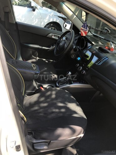 Kia Cerato-15