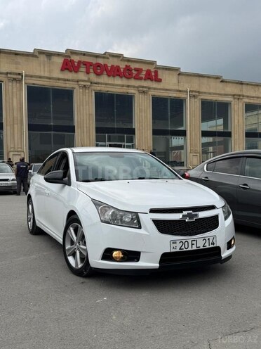 Chevrolet Cruze-1