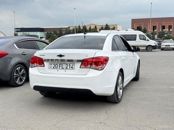 Chevrolet Cruze-2