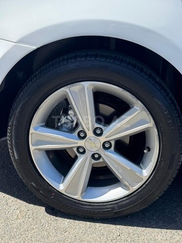 Chevrolet Cruze-10