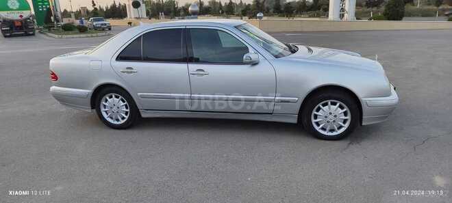 Mercedes E 220-5