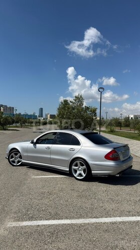 Mercedes E 240-3