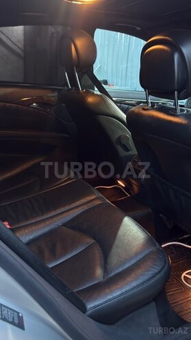Mercedes E 240-21