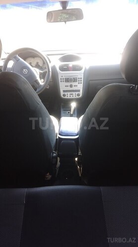 Opel Corsa-2