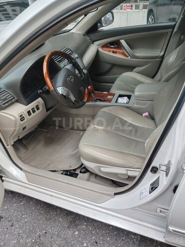 Toyota Camry-6