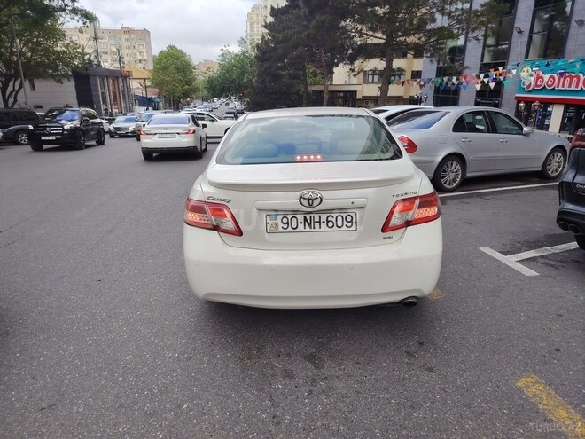 Toyota Camry-4
