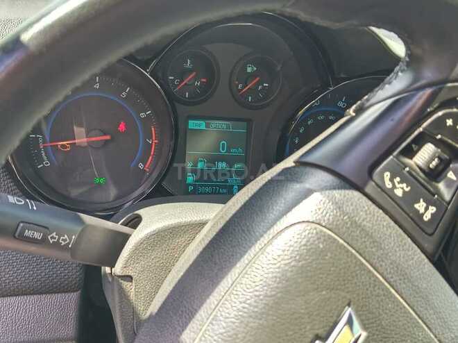 Chevrolet Cruze-5