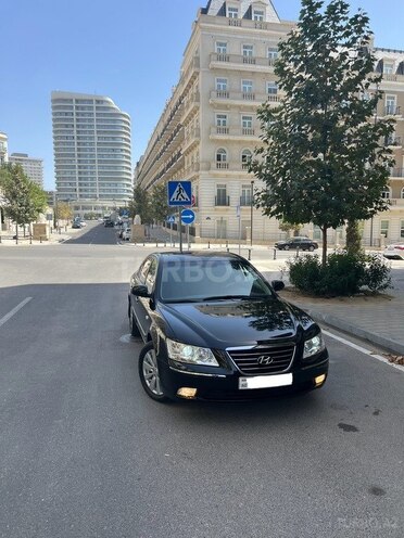 Hyundai Sonata-4