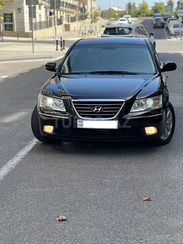 Hyundai Sonata-1
