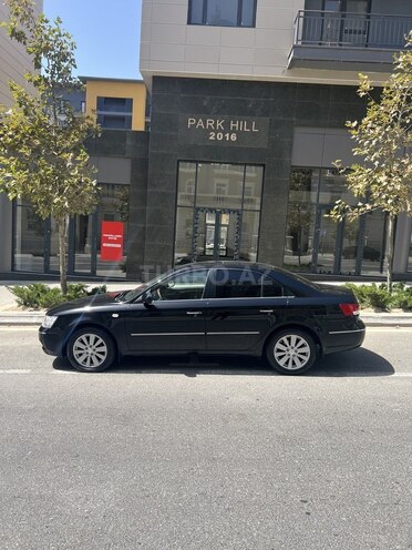 Hyundai Sonata-8
