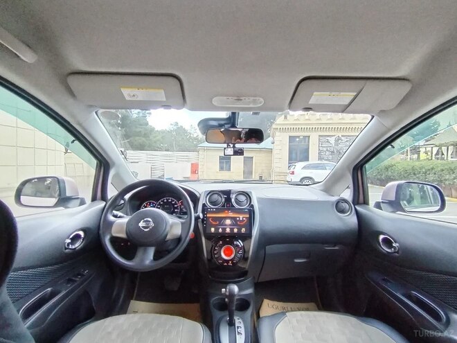 Nissan Note-5
