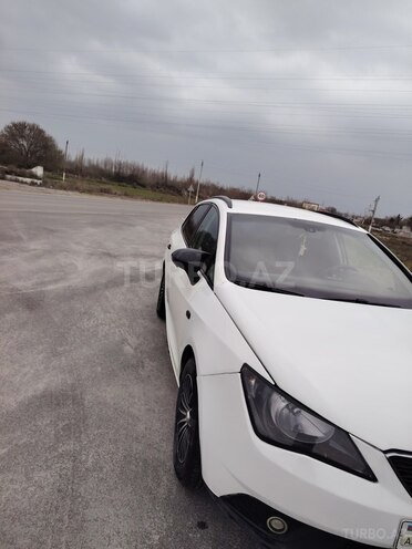 SEAT Ibiza-11