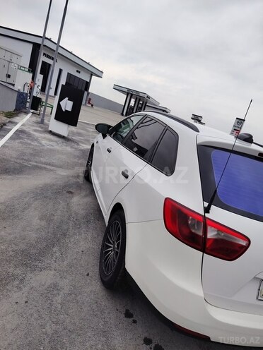 SEAT Ibiza-7
