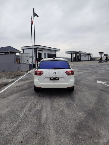 SEAT Ibiza-2